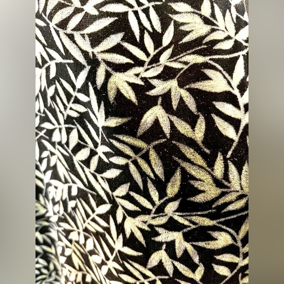 ππππ€ Adini black silk blend velvet shawl/scarf w/willow silvery grey pattern - Picture 9 of 9